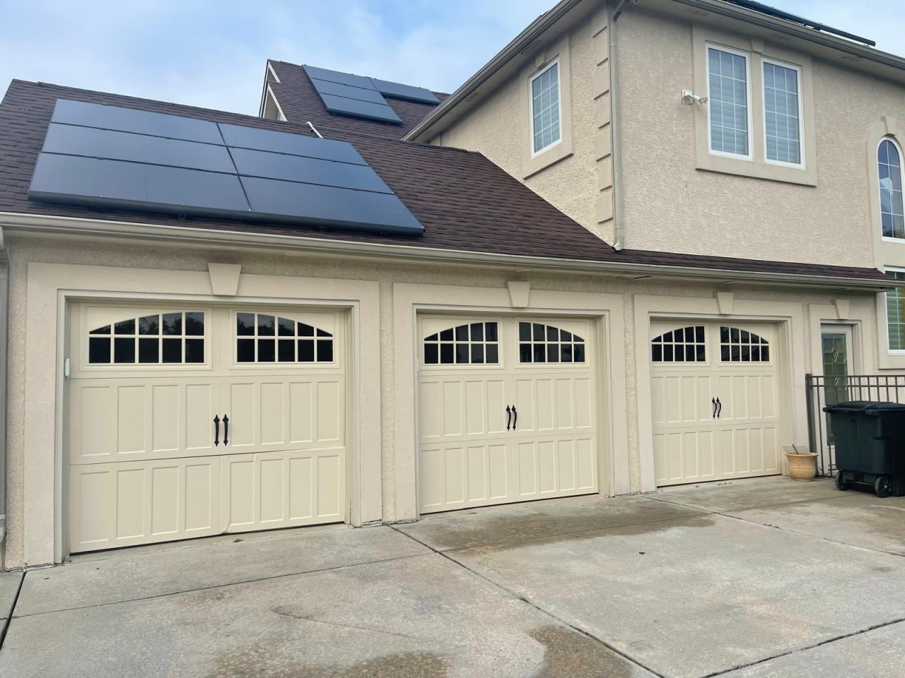 Carriage style garage door Bloomfield NJ